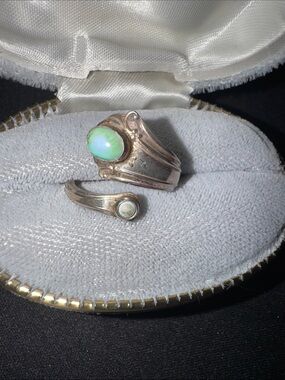 Chippendale Sterling Silver Opal Ring Set - Iridescent Green Opal